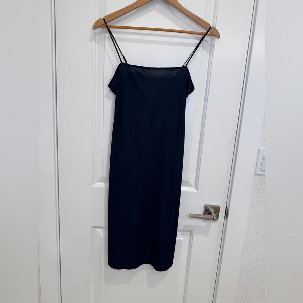 AKRIS PUNTO viscose sleeveless tank slip dress / size IN BLACK SIZE 4 US NWOT